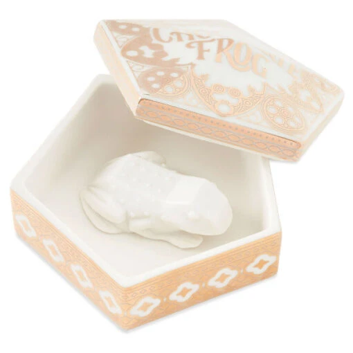 Hallmark Harry Potter™ Chocolate Frog™ Ceramic Trinket Box - Image 2